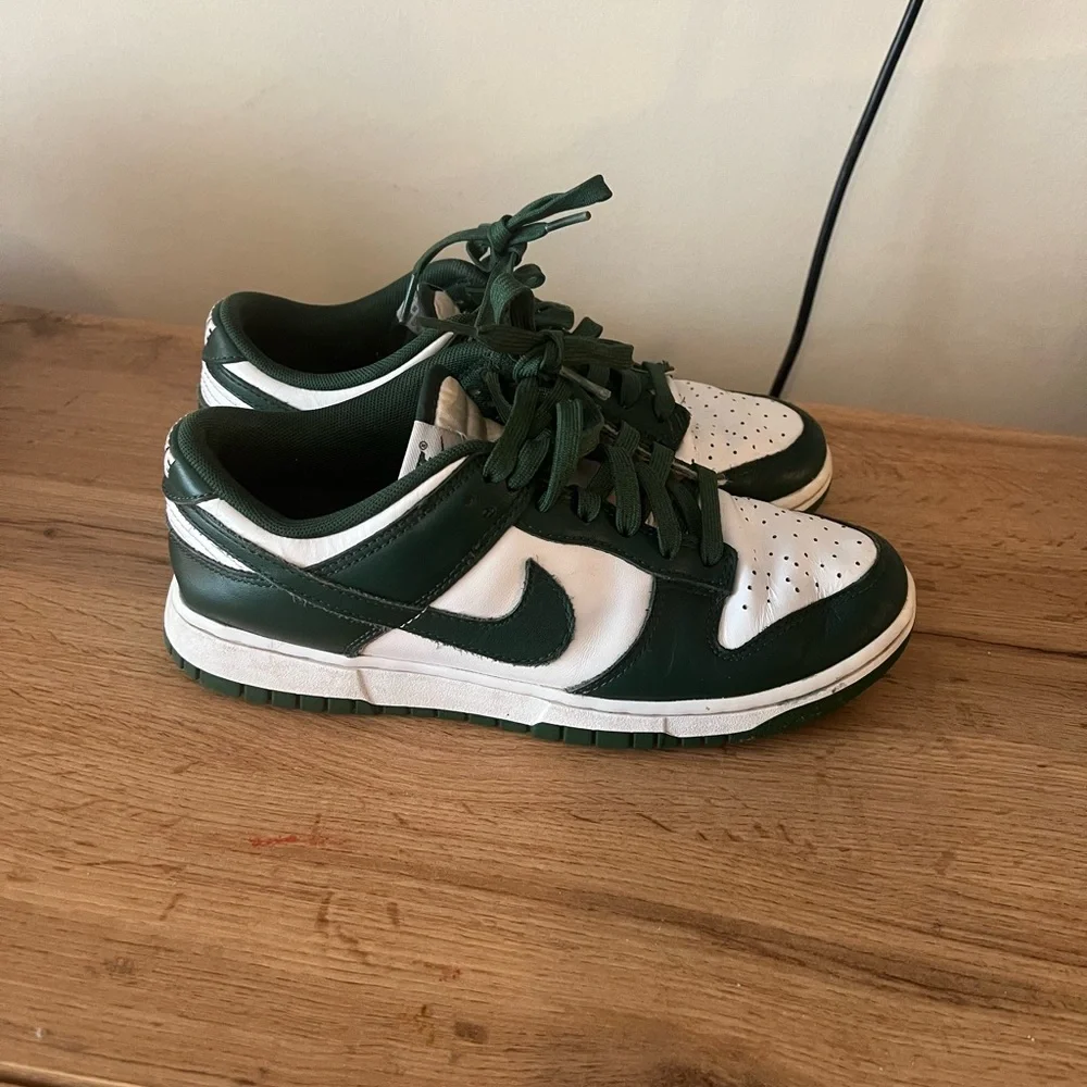 Nike Dunk Low Michigan State (6.5W) - Picture 2 of 12